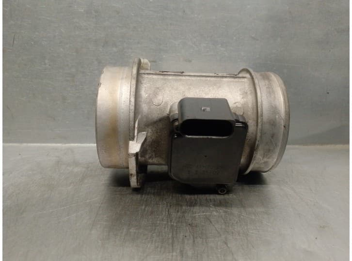 Recambio de caudalimetro para audi a4 b6 avant (8e5) 2.5 tdi referencia OEM IAM 059906461D AFH7025C HITACHI