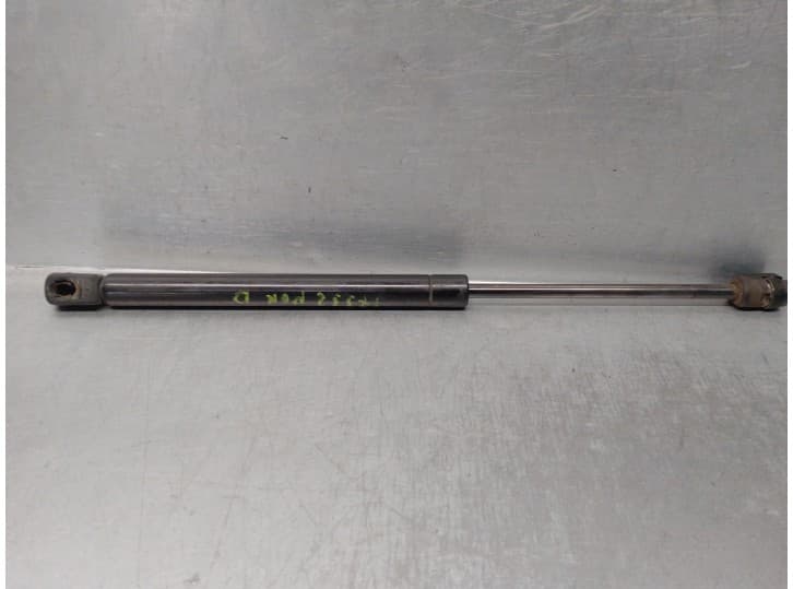 Recambio de amortiguadores maletero / porton para suzuki alto vii (gf, ha25_, ha35_) 1.0 (amf310) referencia OEM IAM 81850M68K00