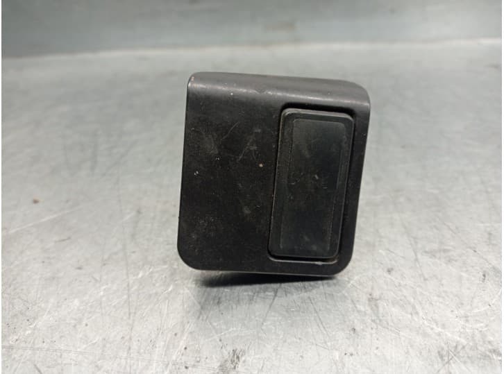 Recambio de mando elevalunas delantero derecho para citroën c15 furgoneta/monovolumen (vd_) 1.8 d referencia OEM IAM 9603526577
