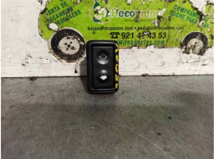 Recambio de mando elevalunas delantero derecho para bmw 3 coupé (e36) 318 is referencia OEM IAM 8368941
