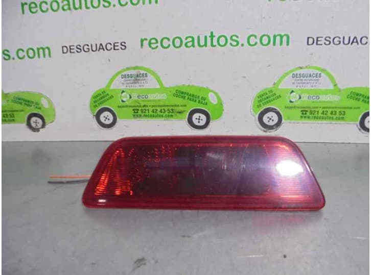 Recambio de faro antiniebla trasero derecho para nissan x-trail ii (t31) 2.0 dci referencia OEM IAM 2545188