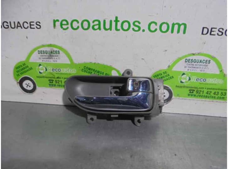 Recambio de maneta interior delantera derecha para nissan x-trail ii (t31) 2.0 dci referencia OEM IAM 2545249