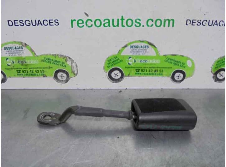 Recambio de enganche cinturon delantero derecho para alfa romeo gt (937_) 2.0 jts (937cxh1a, 937cxh11) referencia OEM IAM 104470