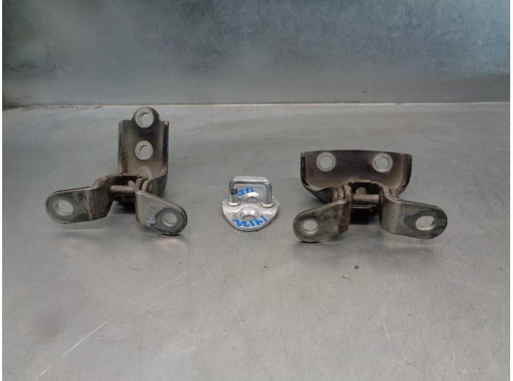 Recambio de bisagra puerta para hyundai i40 i cw (vf) 1.7 crdi referencia OEM IAM 794203K000 793102E000