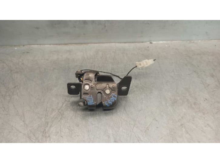 Recambio de cerradura maletero / porton para mazda 323 f v (ba) 1.5 16v (ba11) referencia OEM IAM B01A62310A