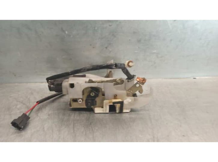 Recambio de cerradura puerta trasera derecha para mazda 323 f v (ba) 1.5 16v (ba11) referencia OEM IAM 2 PINES 5 PUERTAS