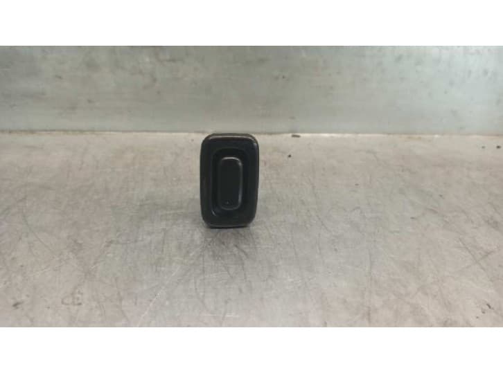 Recambio de mando elevalunas trasero derecho para mazda 323 f v (ba) 1.5 16v (ba11) referencia OEM IAM B01A66380A00 B01A66380A00