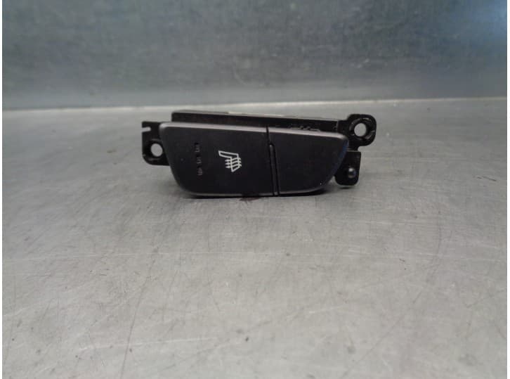 Recambio de mando asiento derecho para hyundai i40 i cw (vf) 1.7 crdi referencia OEM IAM 937303Z200