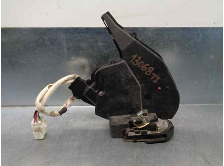Recambio de cerradura puerta trasera izquierda para lexus is sportcross (_e1_) 200 (gxe10_) referencia OEM IAM 6934053021 8 PÌNE