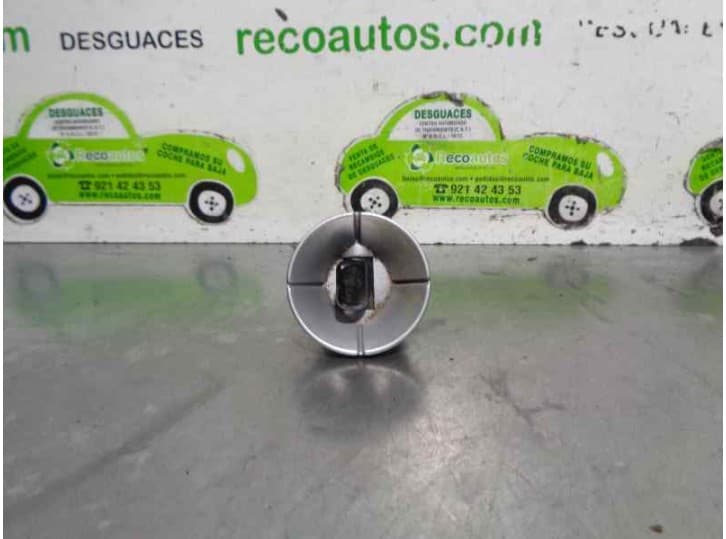 Recambio de mando elevalunas delantero izquierdo para rover streetwise hatchback 2.0 td referencia OEM IAM YUF101980