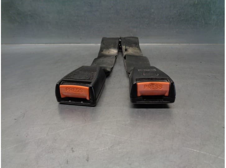 Recambio de enganche cinturon trasero izquierdo para lancia thema (834_) 2000 i.e. turbo (834c) referencia OEM IAM 177017880 177