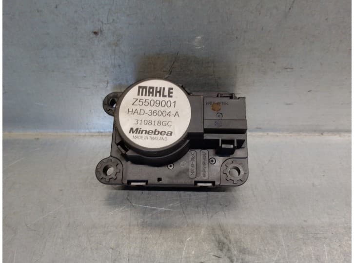 Recambio de motor calefaccion para opel crossland x / crossland (p17, p2qo) 1.2 (75) referencia OEM IAM Z5509001 DE TRAMPILLA