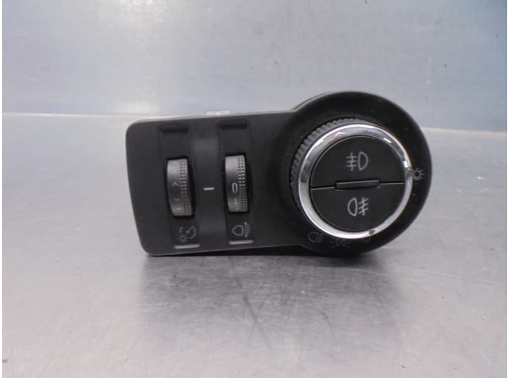 Recambio de mando luces salpicadero para chevrolet cruze (j300) 2.0 cdi referencia OEM IAM 13301749