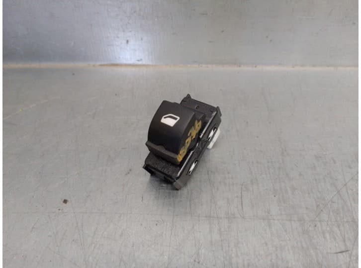 Recambio de mando elevalunas trasero derecho para opel crossland x / crossland (p17, p2qo) 1.2 (75) referencia OEM IAM 13483539
