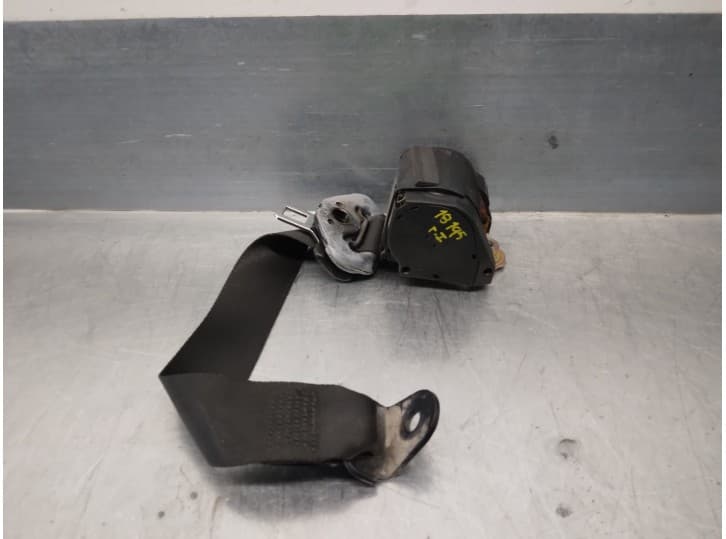 Recambio de cinturon seguridad trasero izquierdo para ford fiesta iii (gfj) 1.3 cat referencia OEM IAM 0433367