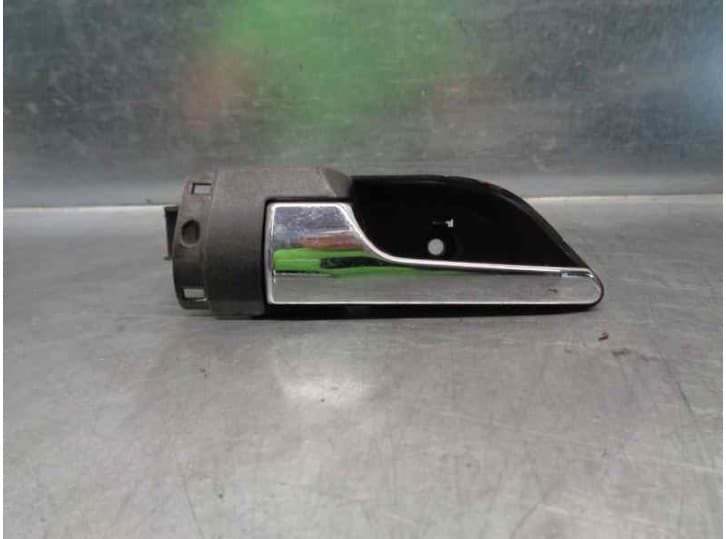 Recambio de maneta interior delantera izquierda para opel astra h gtc (a04) 1.7 cdti (l08) referencia OEM IAM 138620