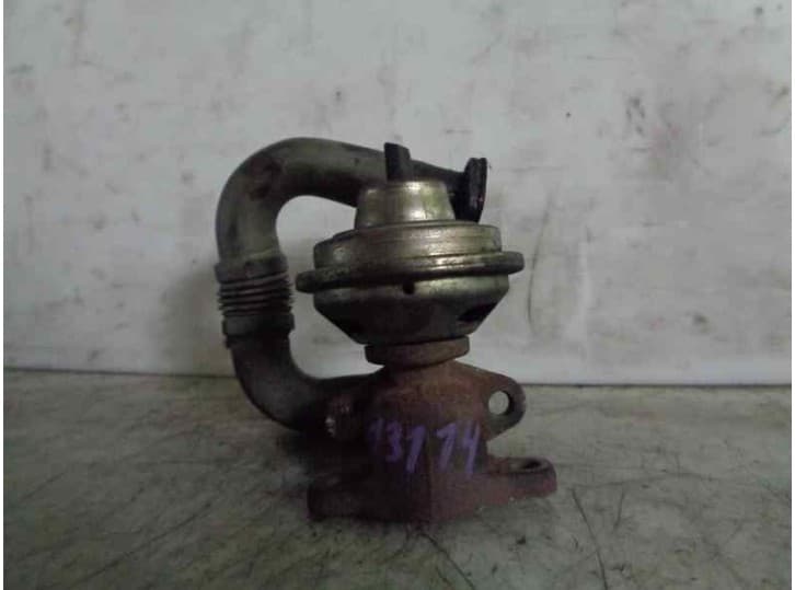 Recambio de valvula egr para fiat punto (176_) 1.7 td (176at) referencia OEM IAM 77193290 72195401 PIERBURG