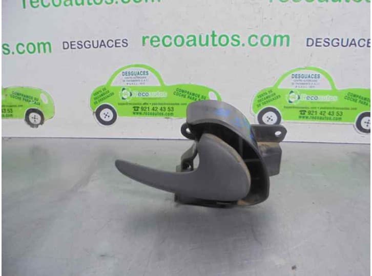 Recambio de maneta interior delantera derecha para mercedes-benz sprinter 4-t caja/chasis (b904) 416 cdi referencia OEM IAM