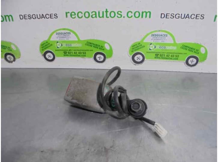 Recambio de enganche cinturon delantero derecho para nissan x-trail i (t30) 2.2 dci referencia OEM IAM 5 PUERTAS