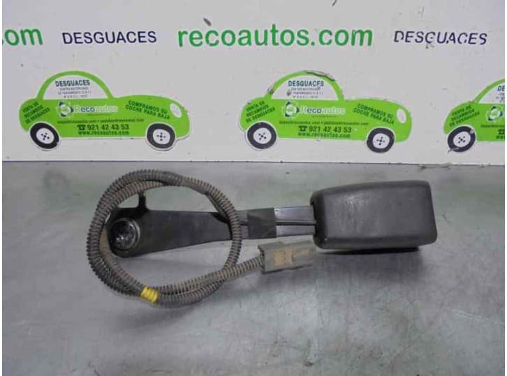 Recambio de enganche cinturon delantero izquierdo para kia pro cee'd (ed) 1.6 crdi 90 referencia OEM IAM 888301H001 609369200B