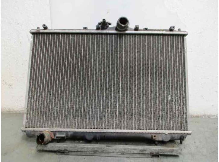 Recambio de radiador agua para mitsubishi space star monospace (dg_a) 1.8 gdi (dg5a) referencia OEM IAM MR299522
