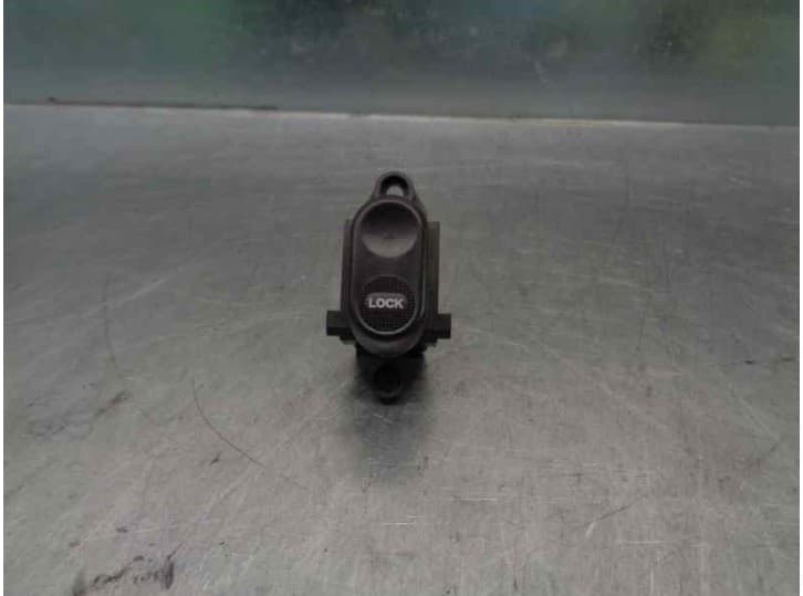 Recambio de mando elevalunas trasero derecho para chrysler pt cruiser descapotable 2.4 gt referencia OEM IAM