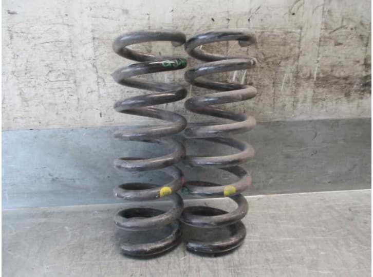 Recambio de muelle amortiguacion para mercedes-benz clase c (w204) c 200 cdi (204.001) referencia OEM IAM A2043240604 A204324060