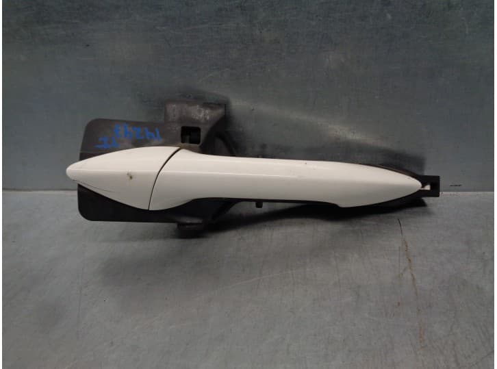 Recambio de maneta exterior trasera izquierda para hyundai i30 (gd) 1.4 crdi referencia OEM IAM 82651A6050
