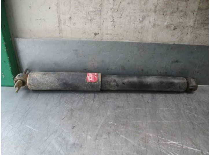Recambio de amortiguador trasero derecho para jeep cherokee (xj) 2.5 td 4x4 referencia OEM IAM 34418 KYB