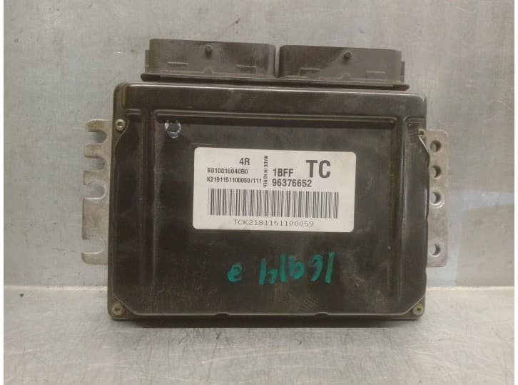 Recambio de centralita motor uce para chevrolet aveo / kalos hatchback (t200) 1.2 referencia OEM IAM 96376652 S010016040B0