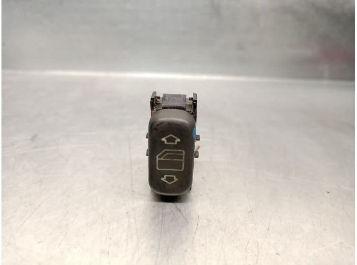 Recambio de mando elevalunas delantero derecho para mercedes-benz clk descapotable (a208) clk 320 (208.465) referencia OEM IAM 2