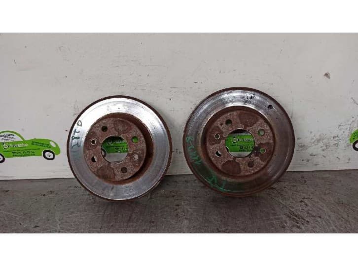 Recambio de disco freno trasero para lancia delta ii (836_) 1.9 td (836am, 836an) referencia OEM IAM