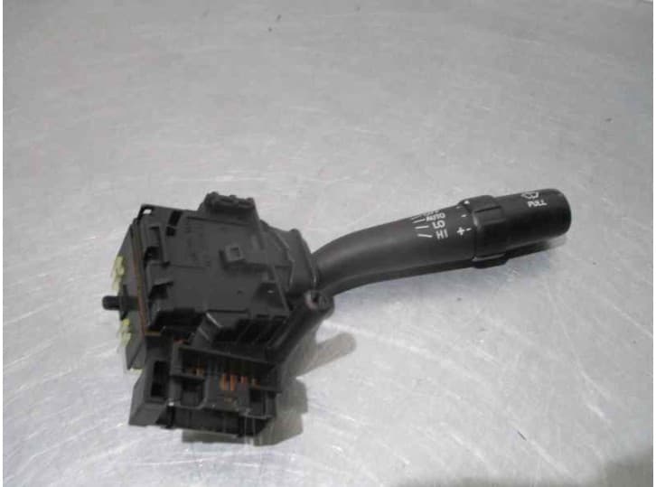 Recambio de mando luces para toyota avensis sedán (_t25_) 1.8 (zzt251_) referencia OEM IAM 173650