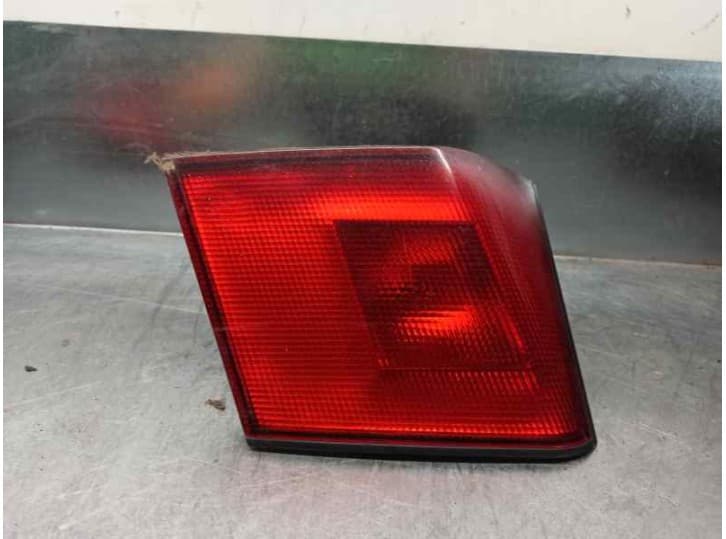 Recambio de piloto trasero porton izquierdo para mitsubishi carisma (da_) 1.8 16v gdi (da2a) referencia OEM IAM 29200102 PORTON