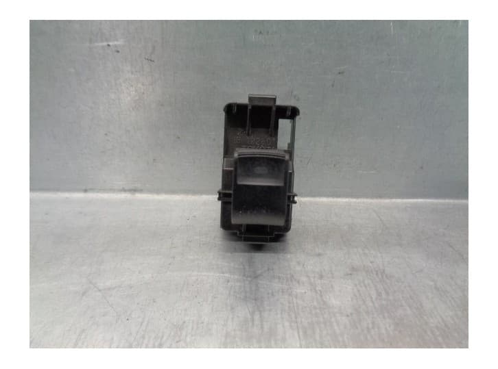 Recambio de mando elevalunas trasero izquierdo para lexus ct (zwa10_) 200h (zwa10_) referencia OEM IAM 192801