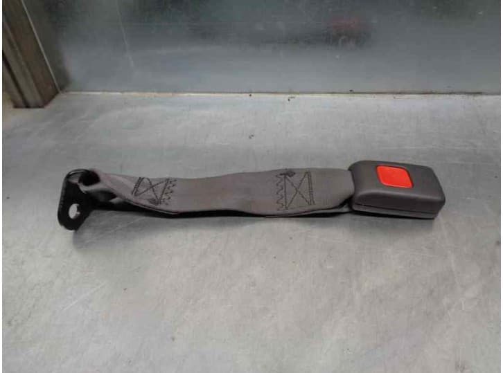 Recambio de enganche cinturon trasero derecho para subaru legacy ii (bd) 2.5 i 4wd (bd9) referencia OEM IAM 64669AC160MU 64669AC