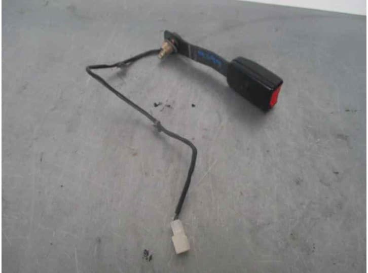 Recambio de enganche cinturon delantero derecho para nissan primera (p12) 2.2 di referencia OEM IAM 86842AV700 2PINES 4PUERTAS