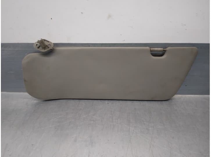 Recambio de parasol derecho para kia pregio furgoneta (tb) 2.5 tci d referencia OEM IAM 0K79C69270CHY