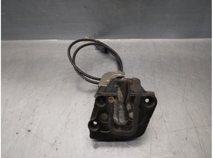 Recambio de cerradura puerta trasera derecha para kia pregio furgoneta (tb) 2.5 tci d referencia OEM IAM 0K7AA72310 MANUAL 4 PUE