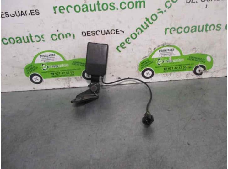 Recambio de enganche cinturon trasero izquierdo para peugeot 207 sw (wk_) 1.6 hdi referencia OEM IAM 96587871XX 2 PINES 5 PUERTA