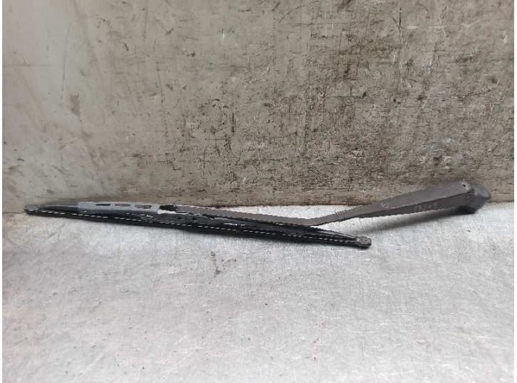 Recambio de brazo limpia trasero para mazda 323 c v (ba) 1.5 16v (ba11) referencia OEM IAM B22H67421