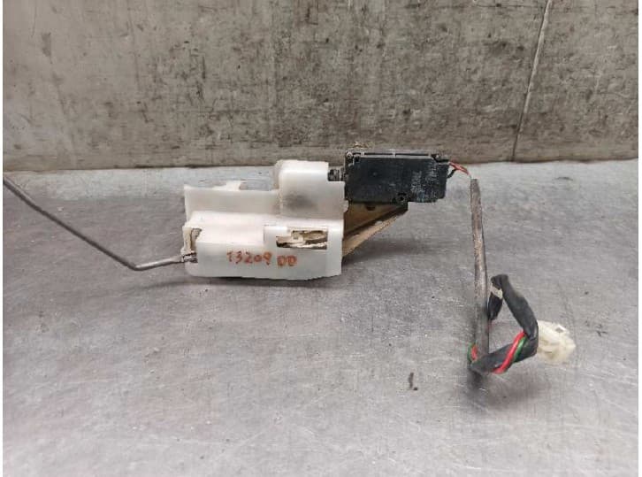 Recambio de cerradura puerta delantera derecha para mazda 323 c v (ba) 1.5 16v (ba11) referencia OEM IAM B02W58310D 2 PINES 3 PU