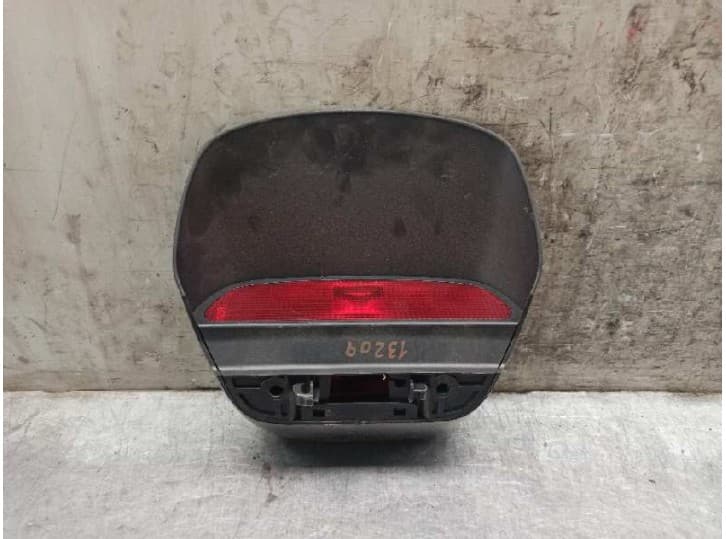 Recambio de luz central de freno para mazda 323 c v (ba) 1.5 16v (ba11) referencia OEM IAM D20151580A