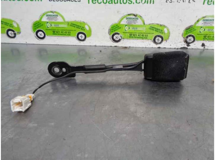 Recambio de enganche cinturon delantero izquierdo para peugeot 508 i (8d_) 2.0 hdi referencia OEM IAM 2980296
