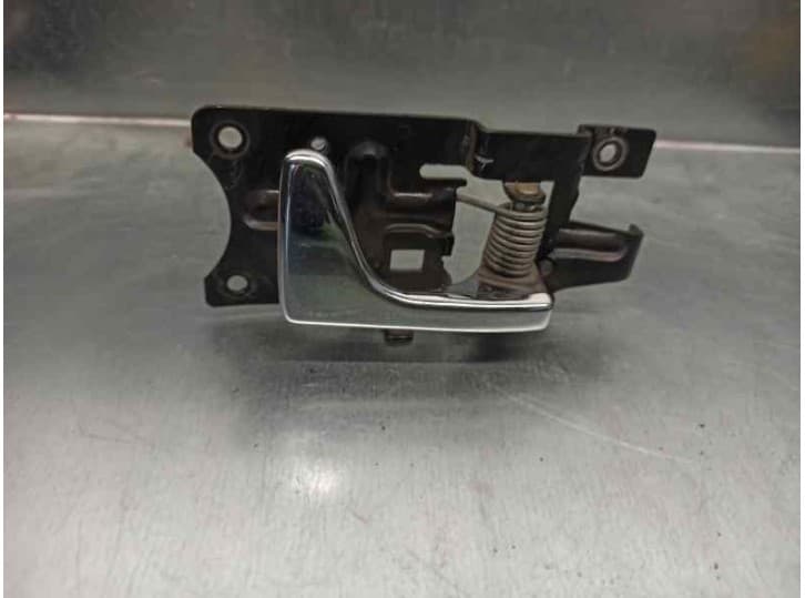 Recambio de maneta interior trasera derecha para land rover discovery ii (l318) 2.5 td5 4x4 referencia OEM IAM FVC102200