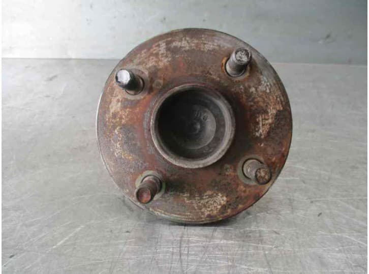 Recambio de mangueta trasera derecha para toyota corolla sedán (_e12_) 2.0 d-4d (cde120_) referencia OEM IAM 4245002060 89544020