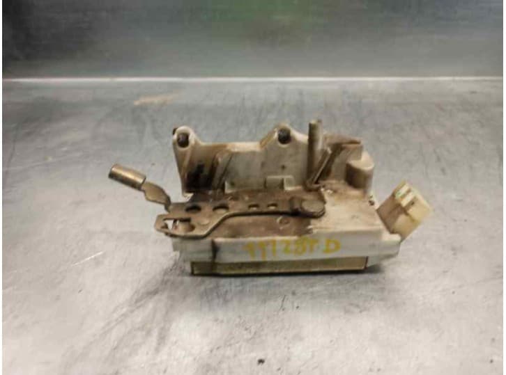Recambio de cerradura puerta trasera derecha para lancia delta ii (836_) 1.9 td (836am, 836an) referencia OEM IAM 0046417129 4 P