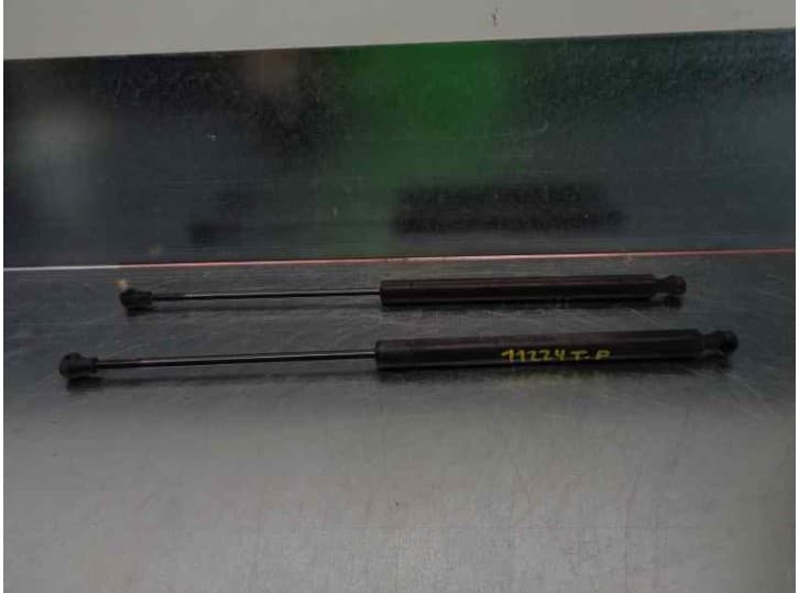 Recambio de amortiguadores maletero / porton para renault megane i grandtour (ka0/1_) 1.9 dti (ka1u) referencia OEM IAM 82001475