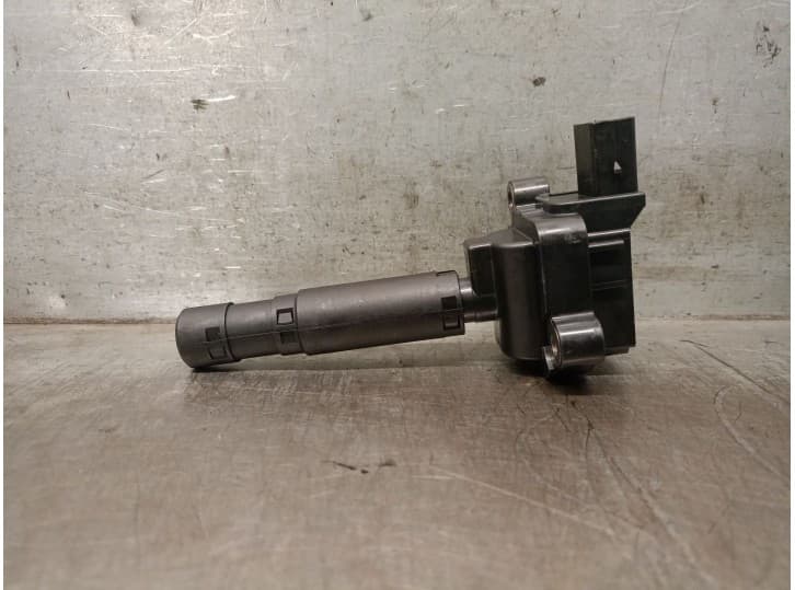 Recambio de bobina encendido para mercedes-benz clase c t-model (s203) c 180 kompressor (203.246) referencia OEM IAM A0001501580