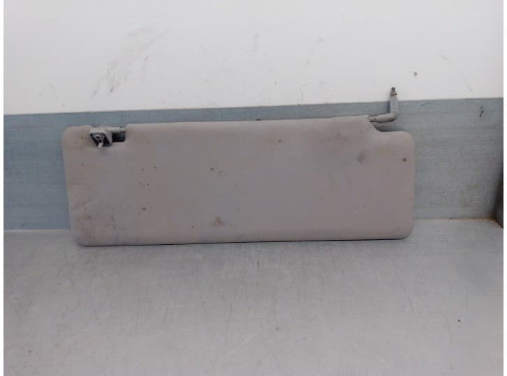 Recambio de parasol derecho para nissan atleon nissan atleon referencia OEM IAM 96400LA70A